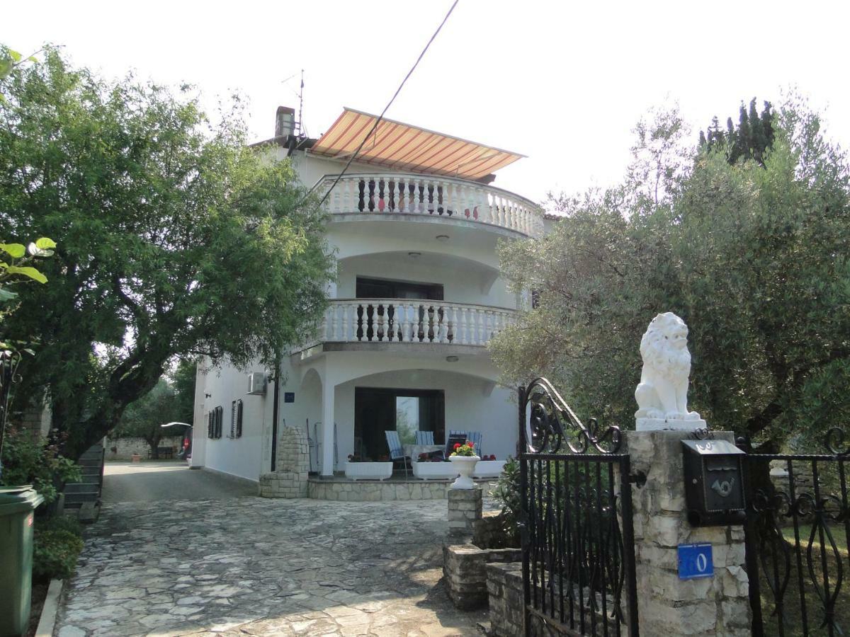 Apartments Villa Maran Ουμάγκ Εξωτερικό φωτογραφία