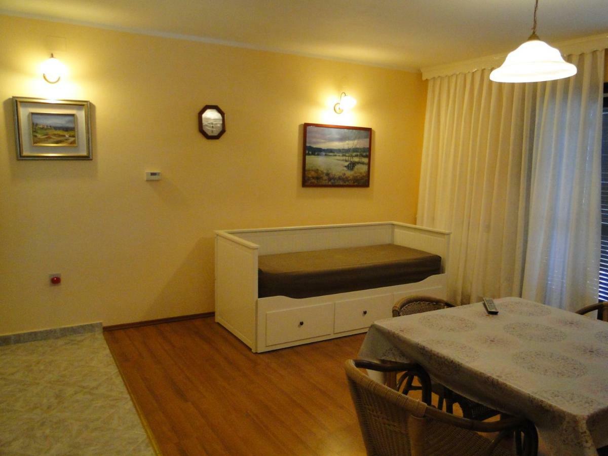 Apartments Villa Maran Ουμάγκ Εξωτερικό φωτογραφία